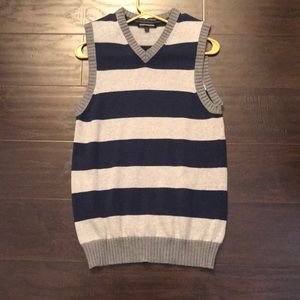 Express design studio vneck sweater vest